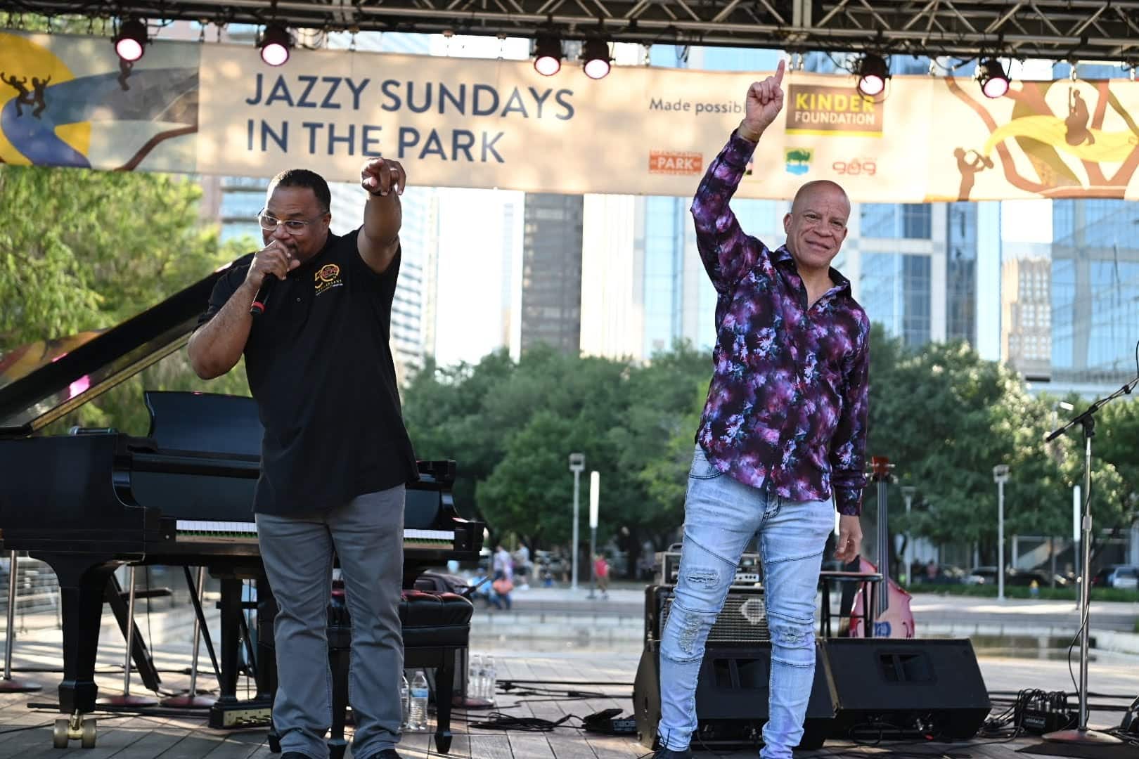 Ernest Walker and Kyle Turner of KTSU entertain the crowd at Jazzy Sundays in the Park. Photo by Jamaal Ellis.